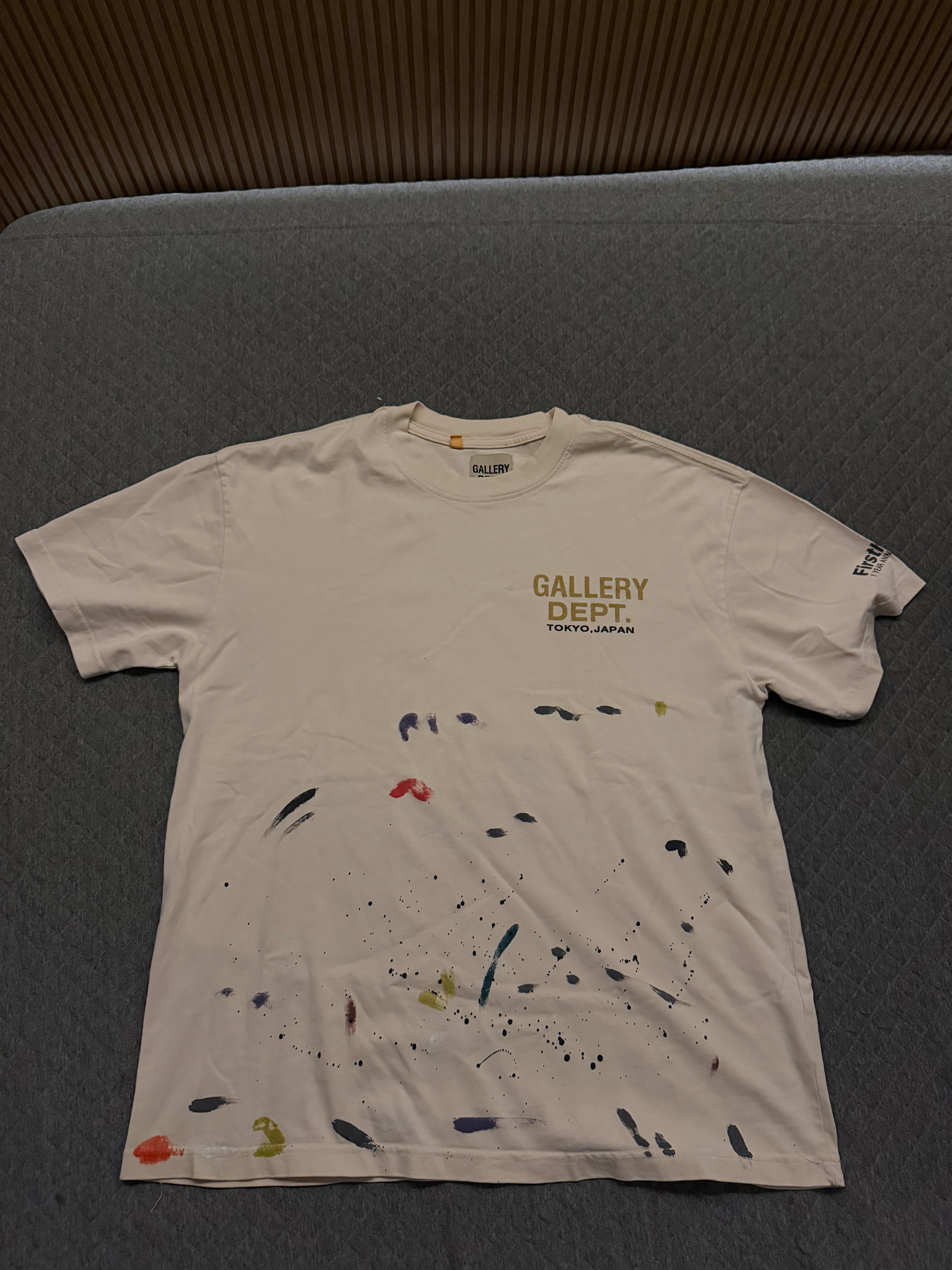 Camiseta Gallery Dept