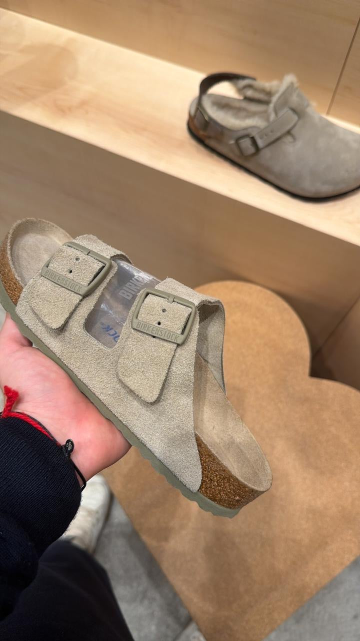 Birkenstock Arizona Camurça