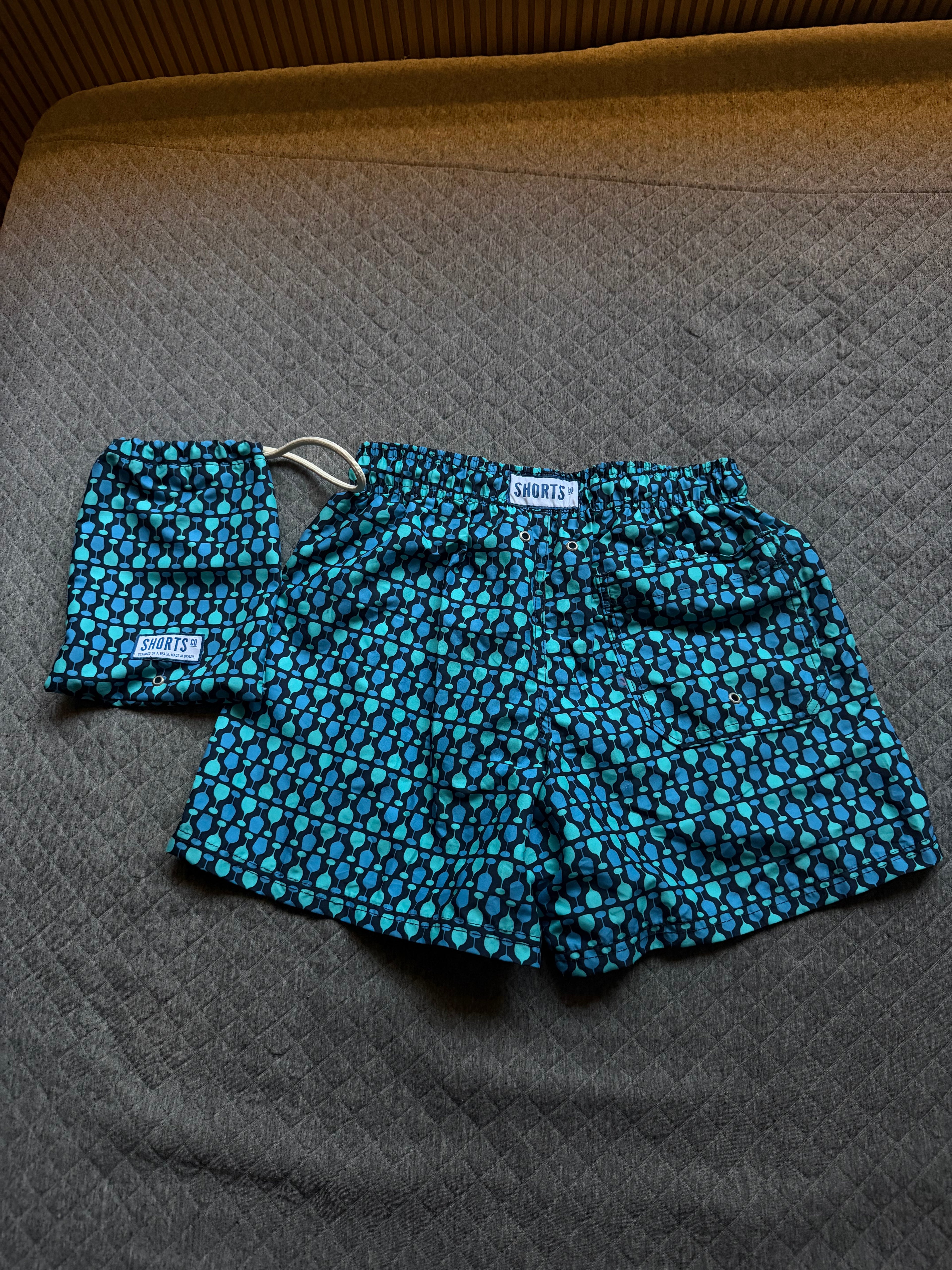 Short & CO