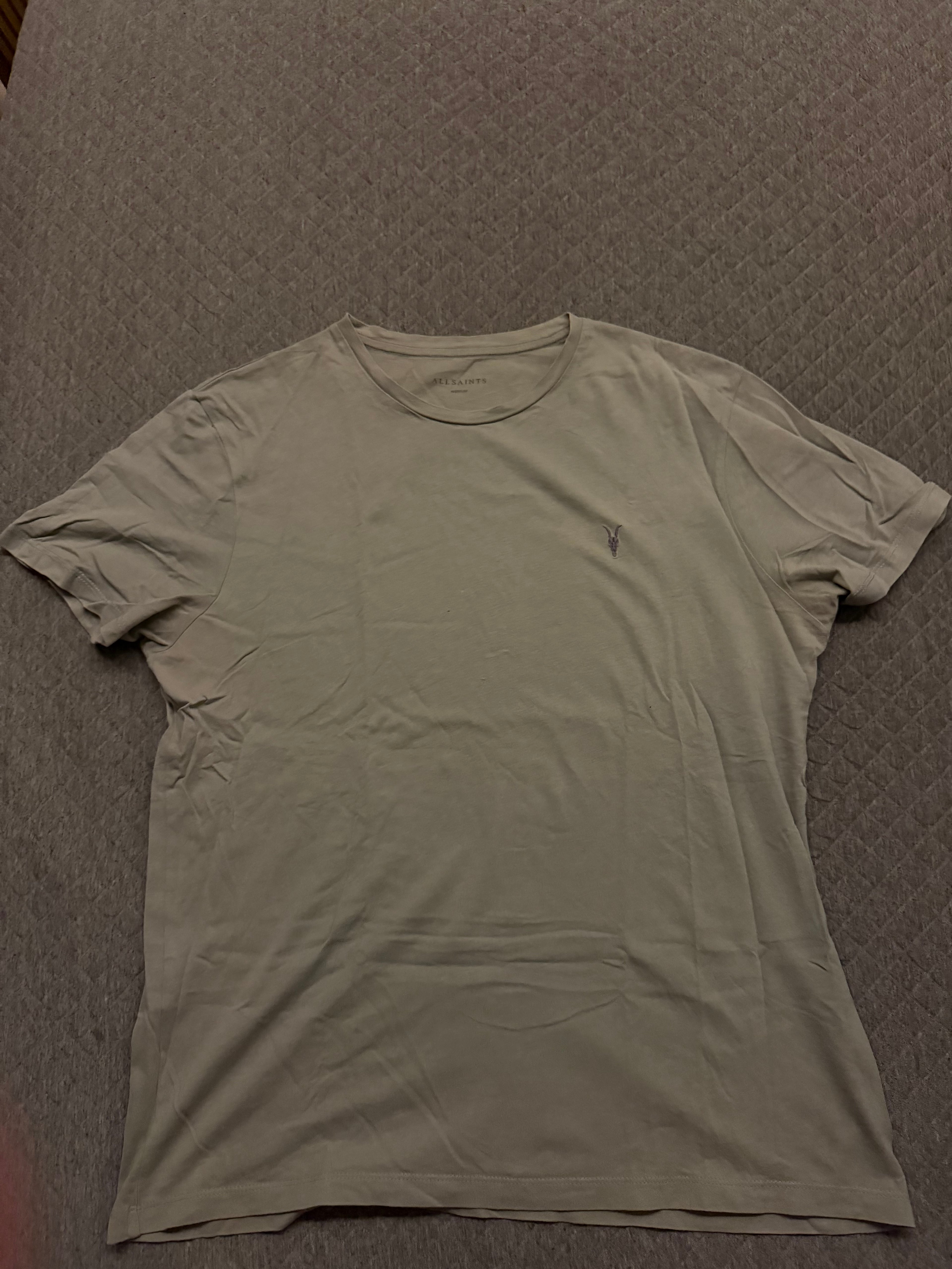 Camiseta All Saints