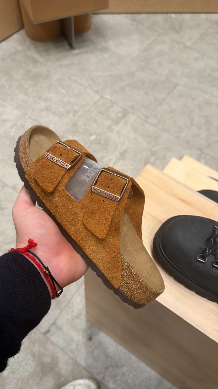 Birkenstock Arizona Camurça