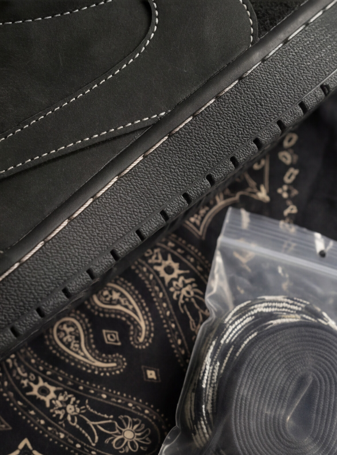 Travis Scott x Jordan 1 “Black Phantom”