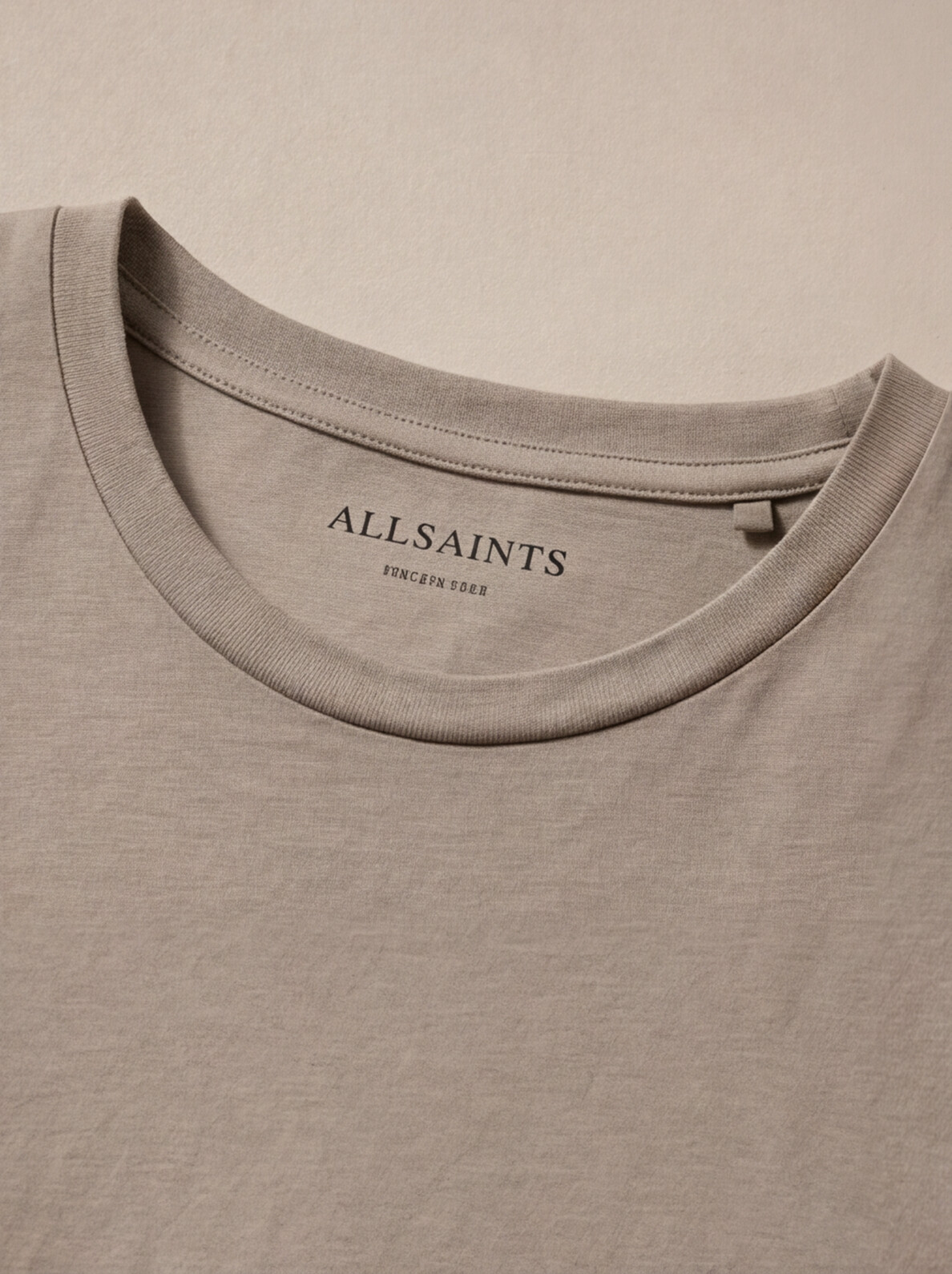 Camiseta All Saints