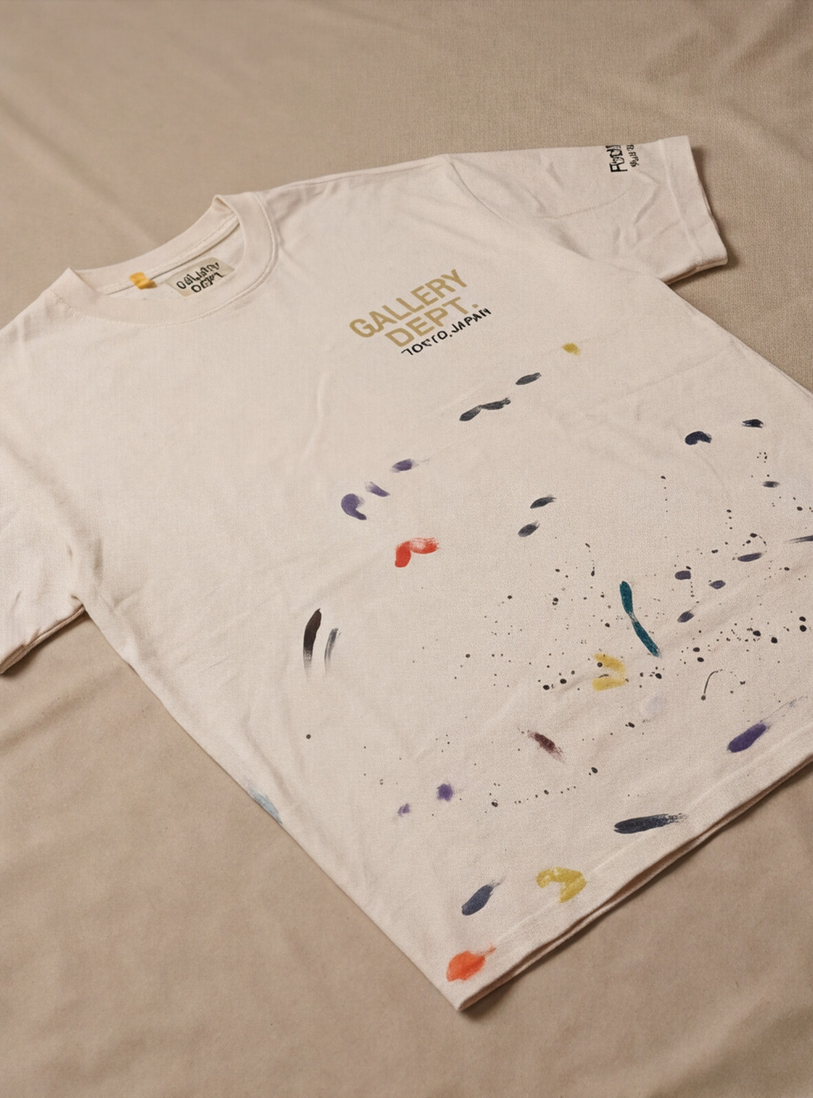 Camiseta Gallery Dept